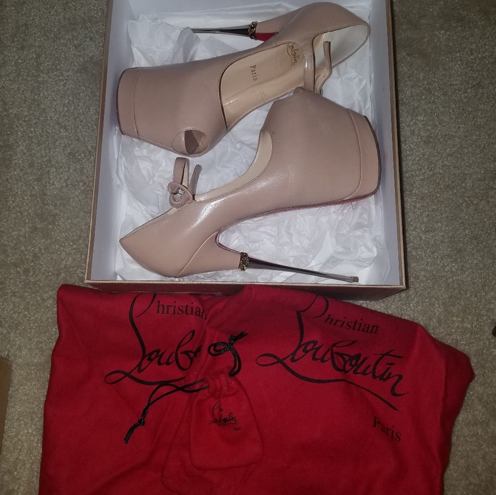 Louboutin Metallic heels nude - Picture 5 of 6